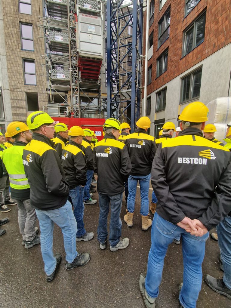 Bestcon collega's op bezoek bij Zirro en Schouls Leiden van Ten Brinke